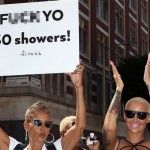 Amber-Rose-marching-with-Her-mom-Dorothy-Rose-at-Slut-Walk-L.A.