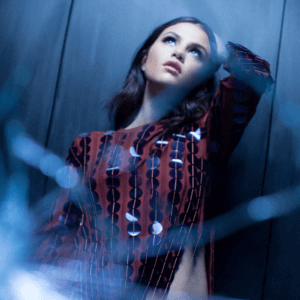  Selena-Gomez-Revival-cover-standard-edition