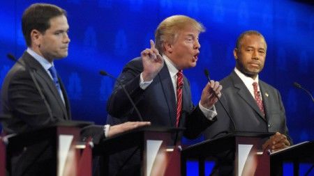 Donald-Trump-looking-defensive-in-the-debate
